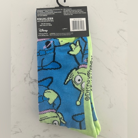 Pixar Alien Crew Socks - Size 9-13, Unisex - NWT - Picture 3 of 4